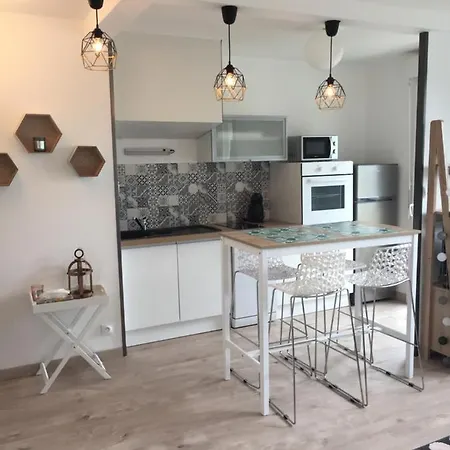 Appartement Bel Proche De La Mer *